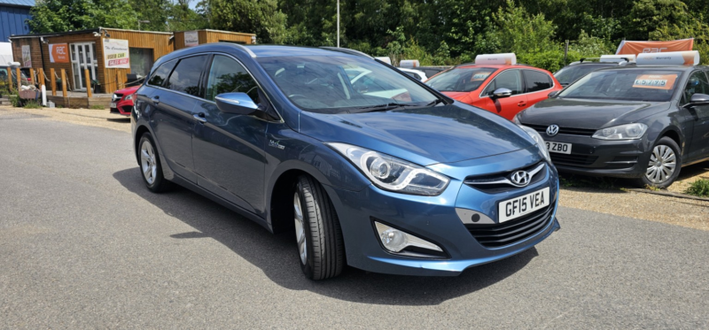 2015 Hyundai I40 1.7 Crdi Blue Drive Style in Blue — image 1