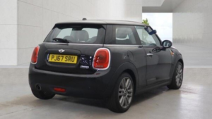 2017 MINI Hatch 1.5 Cooper Seven Euro 6 (s/s) 3dr in Black — image 6