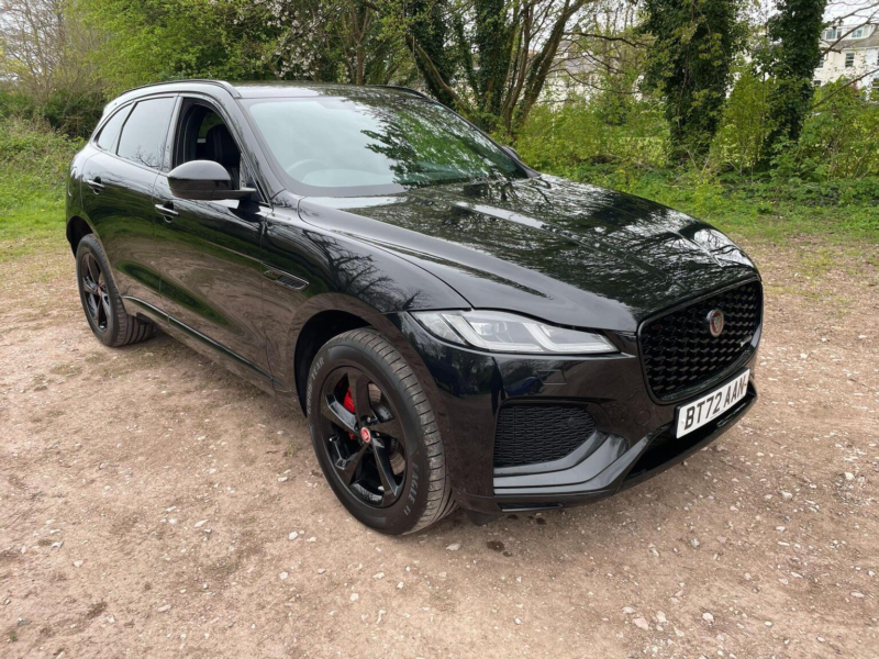 2022 Jaguar F-Pace 2.0 D200 Mhev R-Dynamic S Auto AWD Euro 6 (s/s) 5dr in Black — image 1