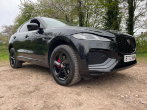 2022 Jaguar F-Pace 2.0 D200 Mhev R-Dynamic S Auto AWD Euro 6 (s/s) 5dr in Black — image 2