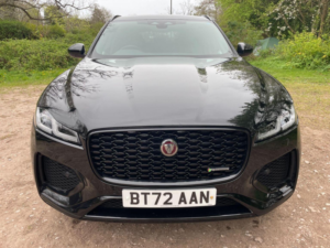 2022 Jaguar F-Pace 2.0 D200 Mhev R-Dynamic S Auto AWD Euro 6 (s/s) 5dr in Black — image 6