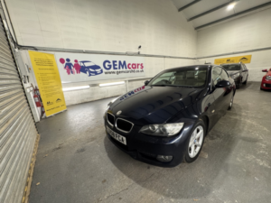 2008 BMW 3 Series 2.0 320i Se Convertible in Blue — image 2