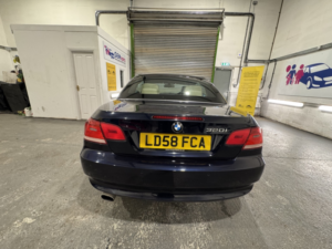 2008 BMW 3 Series 2.0 320i Se Convertible in Blue — image 5
