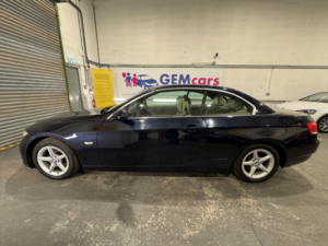 2008 BMW 3 Series 2.0 320i Se Convertible in Blue — image 6