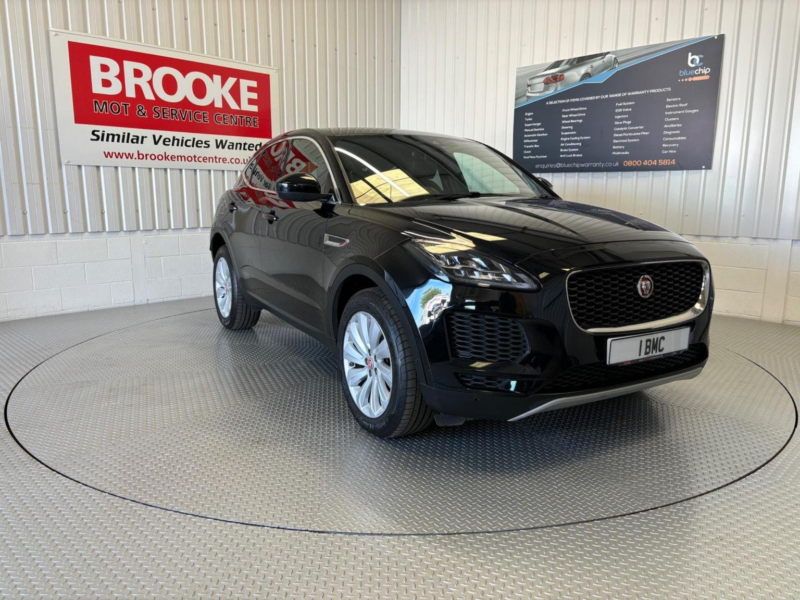 2020 Jaguar E-Pace 2.0 P300 Gpf Se Auto AWD Euro 6 (s/s) 5dr in Black — image 1