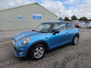 2015 MINI Hatch 1.5 Cooper Euro 6 (s/s) 3dr in Blue — image 3