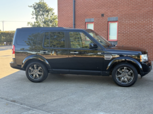 2009 Land Rover Discovery 4 3.0 Td V6 Xs in Black — image 2