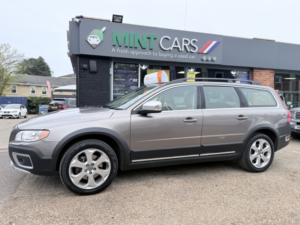 2011 Volvo Xc70 2.4 D5 Se Lux in Grey — image 6