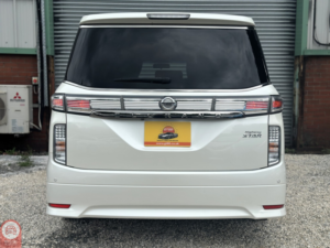 2025 Nissan Elgrand 2015 Highway Star Premium Model 2.5 5dr MPV Petrol Petrol Automatic in Black — image 6