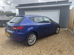 2017 SEAT Leon 1.6 Tdi Se Dynamic Technology in Blue — image 4