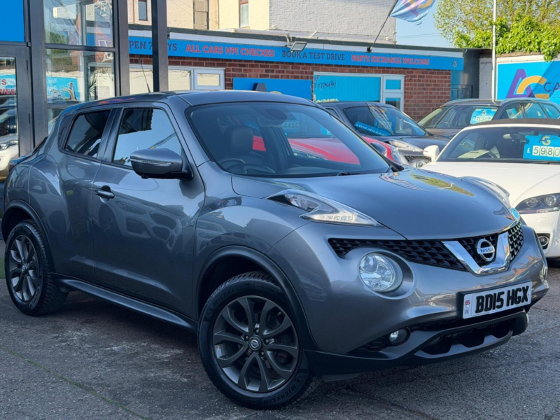 2015 Nissan Juke 1.6 Tekna Xtron Euro 5 5dr in Grey — image 1