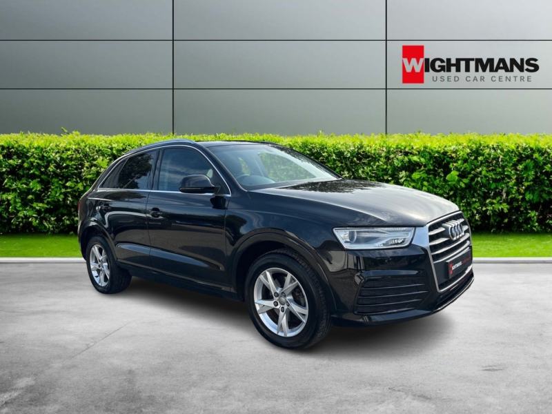 2016 Audi Q3 1.4 Tfsi Cod Sport in Black — image 1