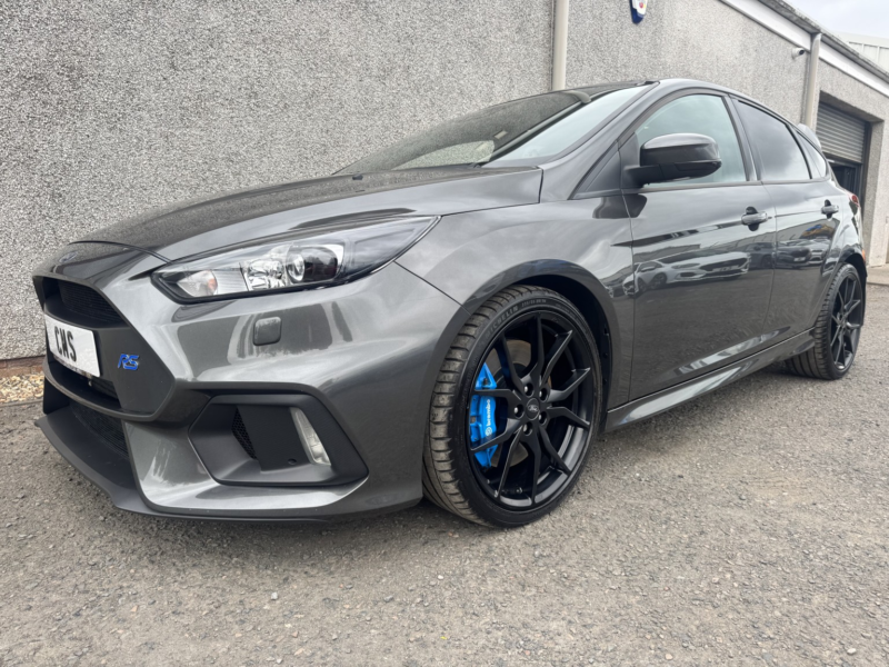 2016 Ford Focus 2.3 T Ecoboost Rs in Grey — image 1