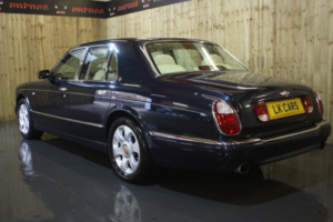 2000 Bentley Arnage 6.8 Red Label in Blue — image 4
