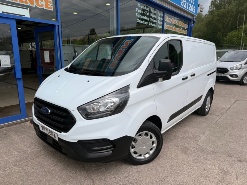2021 Ford Transit Custom 2.0 300 Ecoblue Leader Panel Van 5dr Diesel Manual L1 H1 Euro 6 105 Ps in White — image 1