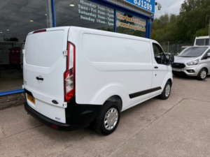 2021 Ford Transit Custom 2.0 300 Ecoblue Leader Panel Van 5dr Diesel Manual L1 H1 Euro 6 105 Ps in White — image 6