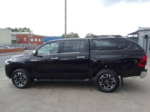 2023 Toyota Hilux 2.8 D-4d Invincible Auto 4WD Euro 6 (s/s) 4dr in Black — image 5