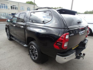 2023 Toyota Hilux 2.8 D-4d Invincible Auto 4WD Euro 6 (s/s) 4dr in Black — image 6