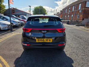 2016 Kia Sportage 1.6 Gdi 1 Euro 6 5dr in Black — image 6