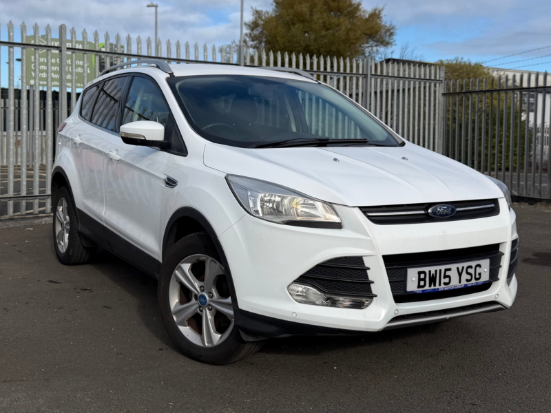 2015 Ford Kuga 2.0 Tdci Zetec SUV 5dr Diesel Manual 2WD Euro 6 (s/s) (150 Ps) in White — image 1
