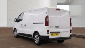 2023 Renault Trafic 2.0 Dci Blue Sl28 Business+ Panel Van 5dr Diesel Manual L1 H1 Euro 6 130 Ps in White — image 4