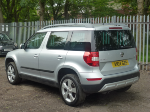 2014 Skoda Yeti 2.0 Tdi Se Outdoor 5dr Diesel Manual Euro 5 (110 Ps) in Silver — image 3