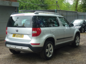 2014 Skoda Yeti 2.0 Tdi Se Outdoor 5dr Diesel Manual Euro 5 (110 Ps) in Silver — image 4