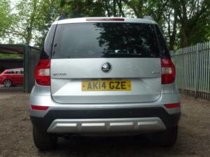 2014 Skoda Yeti 2.0 Tdi Se Outdoor 5dr Diesel Manual Euro 5 (110 Ps) in Silver — image 5