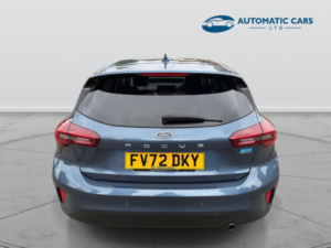 2022 Ford Focus Titanium Vignale Ecoblue in Blue — image 6