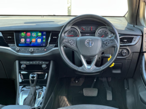 2016 Vauxhall Astra 1.4i Turbo Sri Nav Auto Euro 6 (s/s) 5dr in Silver — image 2