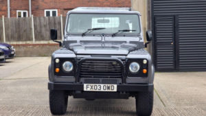 2003 Land Rover Defender 90 2.5 Td5 Hard Top SUV Swb in Grey — image 3