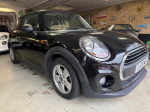 2015 MINI Hatch
