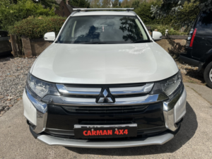 2018 Mitsubishi Outlander 2.2 Di-D 4 in White — image 2