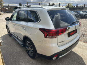 2018 Mitsubishi Outlander 2.2 Di-D 4 in White — image 6