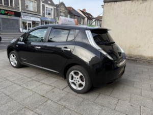 2014 Nissan Leaf 24kwh Acenta in Black — image 4