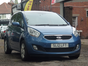 2012 Kia Venga 1.6 Ecodynamics 3 MPV 5dr Petrol Manual Euro 5 (s/s) (123 Bhp) in Blue — image 2