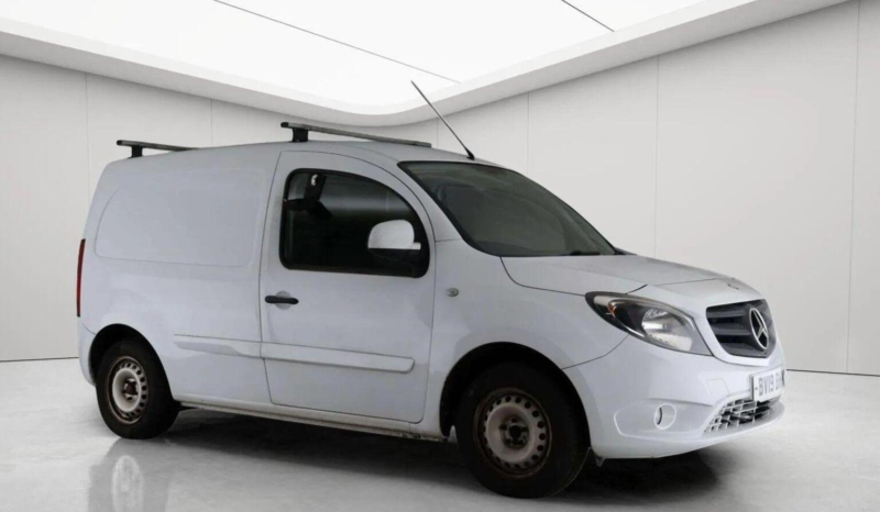 2019 Mercedes-Benz Citan 1.5 111 Cdi L2 Euro 5 5dr in White — image 1
