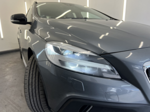 2018 Volvo V40 Cross Country 2.0 Cross Country D2 in Grey — image 3