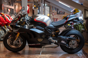 2021 Ducati Panigale V4 Sp *outstanding Original Example* in Black — image 3