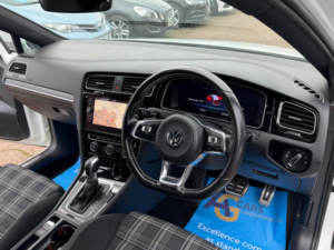 2019 Volkswagen Golf 2.0 Tdi Gtd DSG Euro 6 (s/s) 5dr in White — image 3