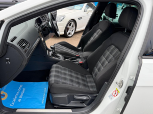2019 Volkswagen Golf 2.0 Tdi Gtd DSG Euro 6 (s/s) 5dr in White — image 4