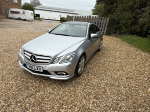2010 Mercedes-Benz E Class 3.0 E350 Cdi V6 Blueefficiency Sport in Silver — image 4