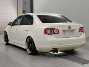 2006 Volkswagen Jetta 2.0t in White — image 5