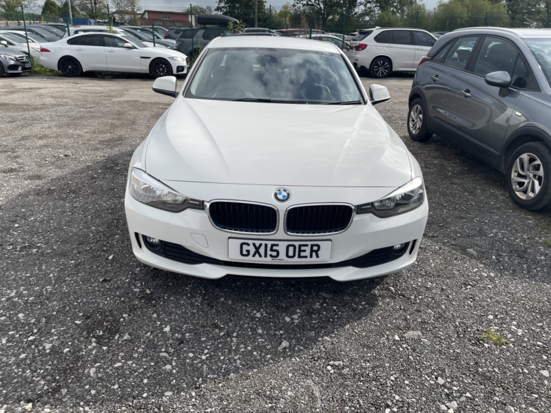 2015 BMW 3 Series 2.0 320d Efficient Dynamics Business in White — image 1
