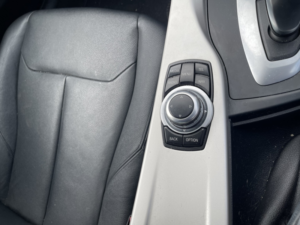 2015 BMW 3 Series 2.0 320d Efficient Dynamics Business in White — image 4