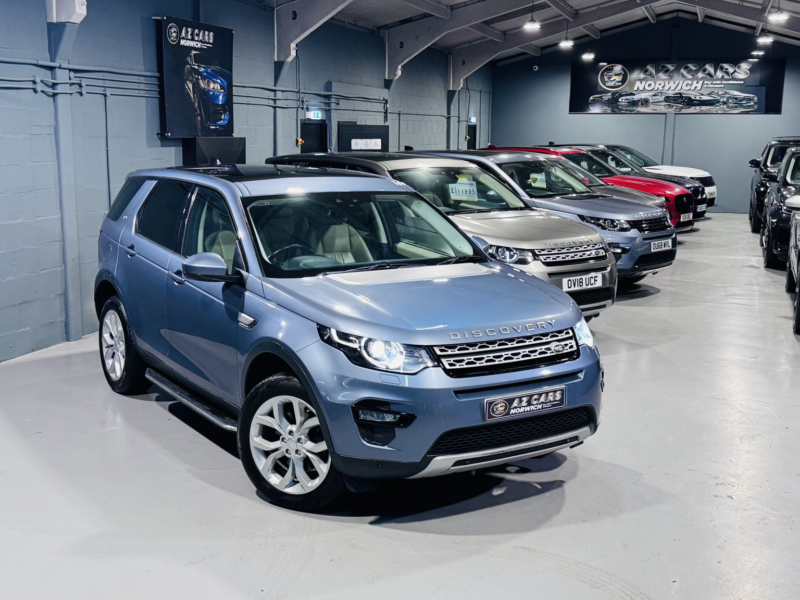 2019 Land Rover Discovery Sport 2.0 Td4 Hse in Blue — image 1