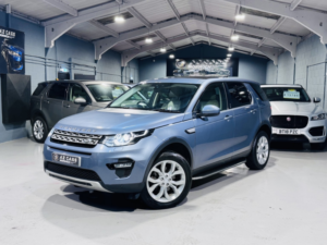 2019 Land Rover Discovery Sport 2.0 Td4 Hse in Blue — image 2