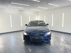 2015 Audi A4 2.0 Tdi Ultra Se Technik in Blue — image 3
