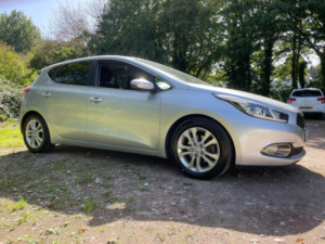 2012 Kia Ceed 1.6 Crdi Ecodynamics 3 Euro 5 (s/s) 5dr in Silver — image 3