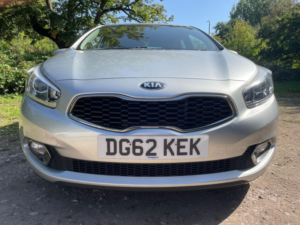 2012 Kia Ceed 1.6 Crdi Ecodynamics 3 Euro 5 (s/s) 5dr in Silver — image 5